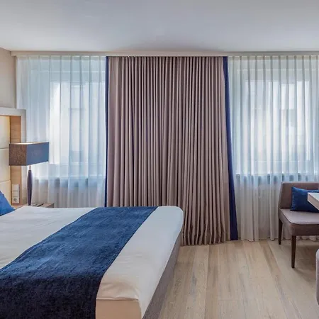 The Alex Hotel